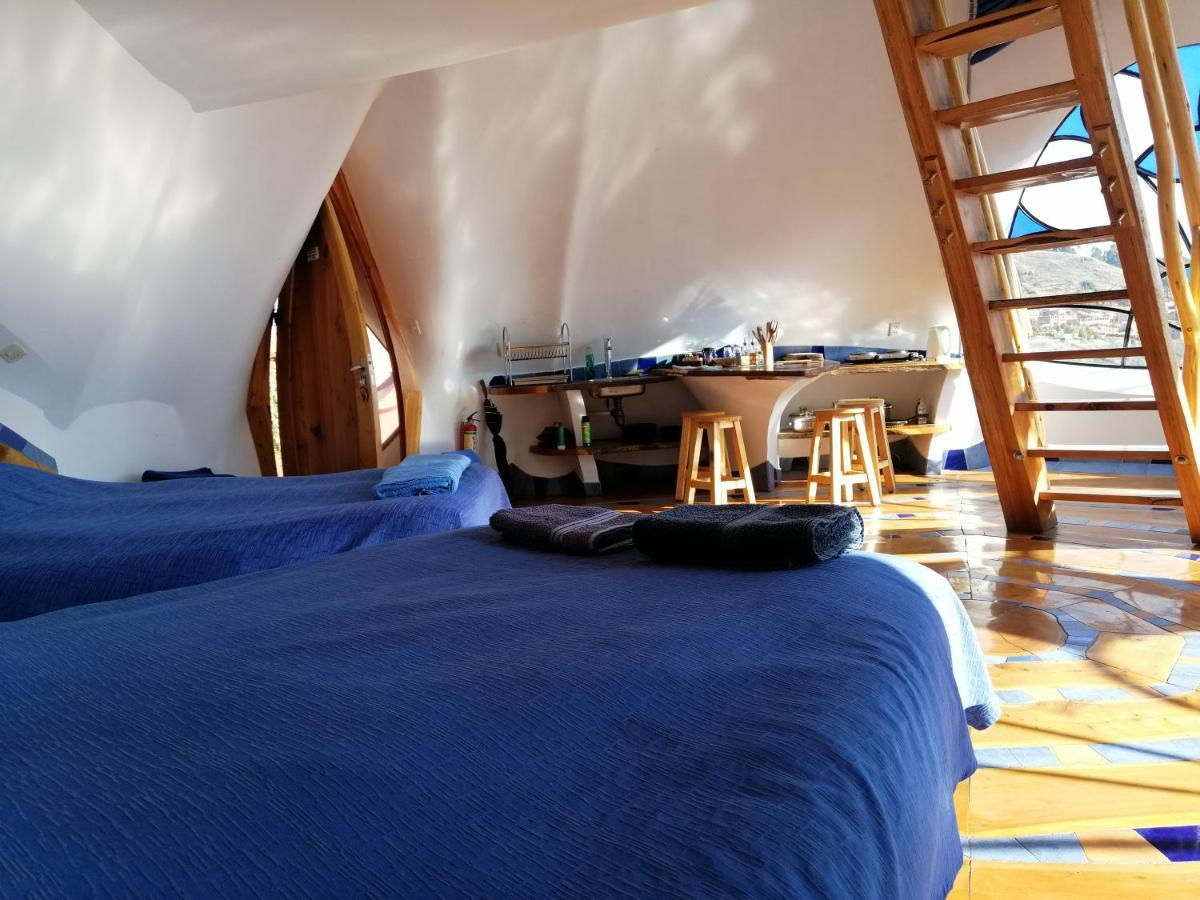 Hostal Las Olas Copacabana  Exteriör bild