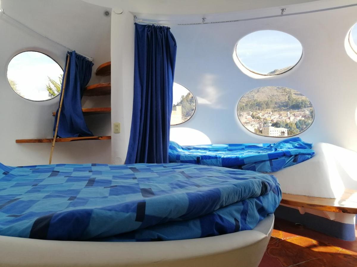 Hostal Las Olas Copacabana  Exteriör bild