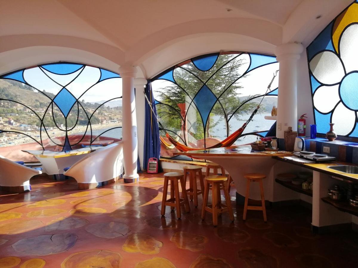 Hostal Las Olas Copacabana  Exteriör bild