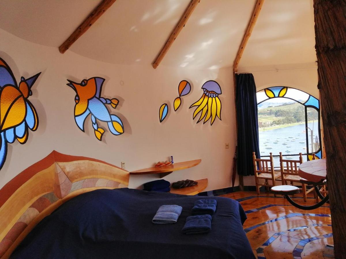Hostal Las Olas Copacabana  Exteriör bild